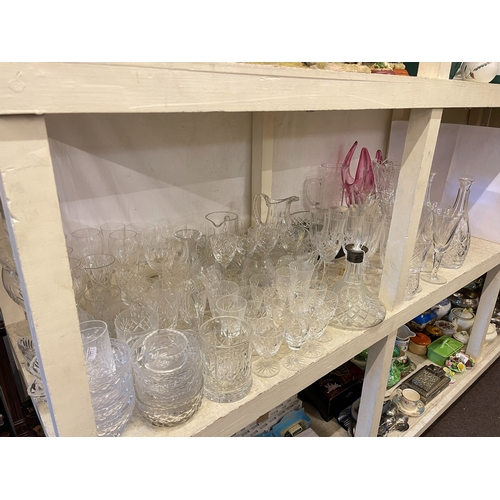 104 - Large collection of assorted glassware.