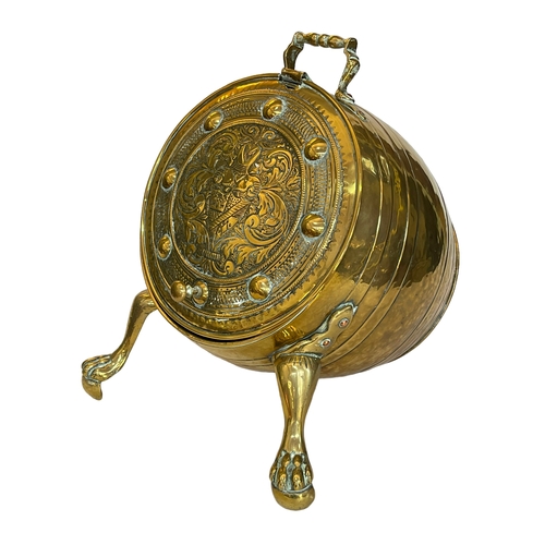 157 - Polished brass coal scuttle with lid, opening 42cm.