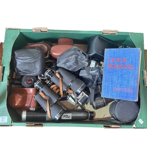 37 - Box of cameras, lenses, binoculars, including Periflex, Leica Manual 1940, Pentax, Vesper Optics, et... 