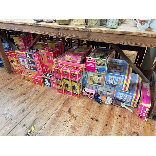 52 - Good collection of boxed Pedigree Sindy accessories including two houses, camping buggy and foldaway... 