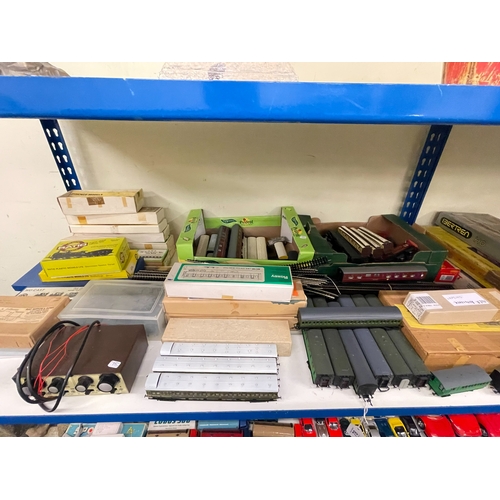 78 - Large collection of model railway accessories including carriages, model kits, Hornby Dublo 'The Tal... 