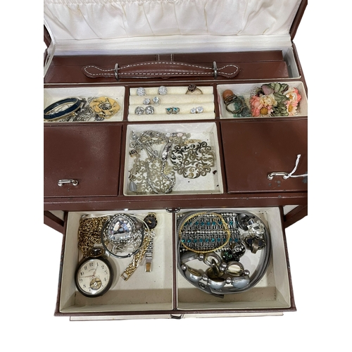 253 - Jewellery box and collection of costume jewellery.