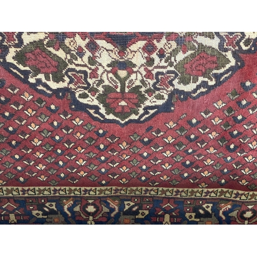 384 - Early 20th Century Persian Central Iranian carpet 3.08 by 2.12.