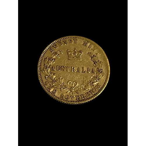 220 - Sydney Mint gold sovereign, dated 1870.