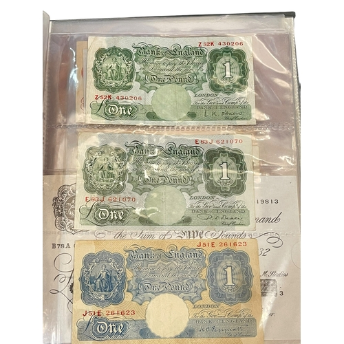 260 - Album of British banknotes.