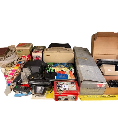 67 - Vintage toys, Columbia graphophone, Lilliput typewriter, cameras, boxed Wade Whimsies, silver plate ... 