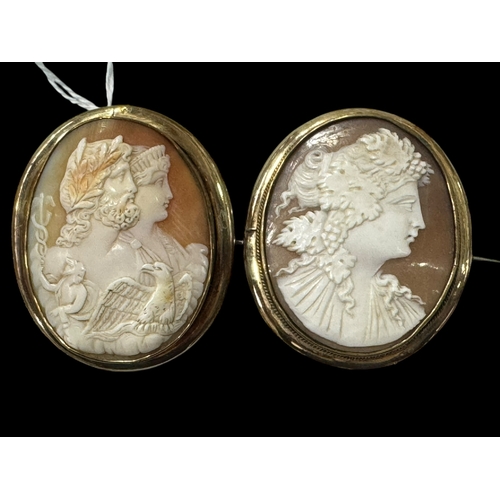 168 - Victorian cameo brooch depicting mythological figures of Jupiter and Juno with eagle, 5cm by 4cm, an... 