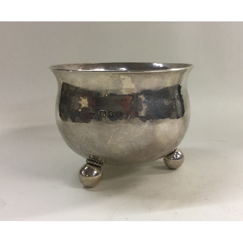 166 - An Arts and Crafts silver bowl on ball feet. London. By Guild of Handicrafts. Approx. 176 grams. Est... 