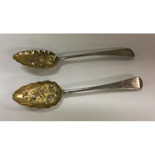 230 - A good pair of 18th Century George III silver berry spoons. London 1796. By John Booth. Approx. 139 ... 