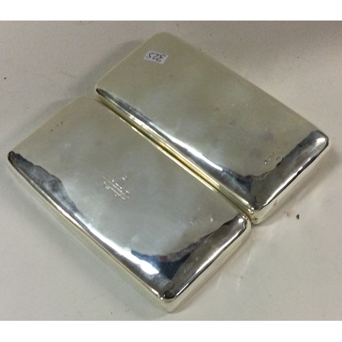 325 - A heavy Victorian silver crested cigar case. Birmingham 1879. Approx. 171 grams. Est. £250 - £350.