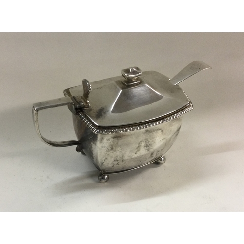 377 - A heavy George III silver mustard pot. London 1808. By Thomas Johnson. Approx. 165 grams. Est. £120 ... 