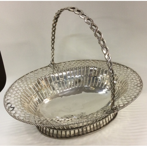 400A - A George II silver fruit / cake basket. London 1756. By Samuel Herbert & Co. Approx. 707 grams. Est.... 