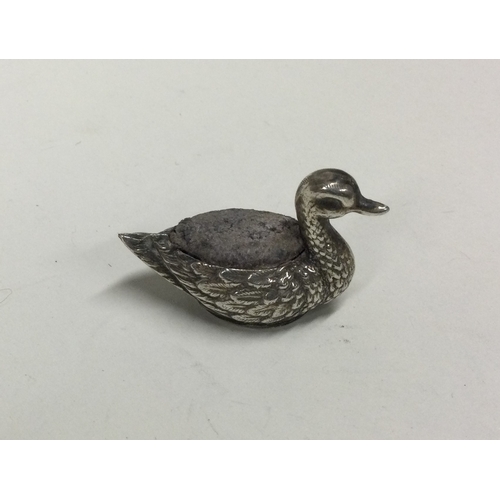 425 - An attractive novelty silver pin cushion in the form of a duck. Birmingham. By WJM. Approx. 8 grams.... 