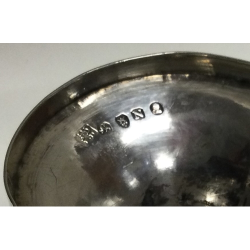 468 - A good Georgian silver goblet with reeded base. London. By SD&ED. Approx. 72 grams. Est. £100 - £200... 