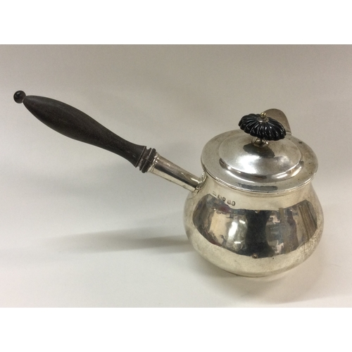 47 - A heavy George III silver brandy pan. London 1832. By Robert Hennell. Approx. 260 grams. Est. £350 -... 