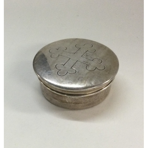 61 - An engraved silver hinged top box. Approx. 24 grams. est. £20 - £30.