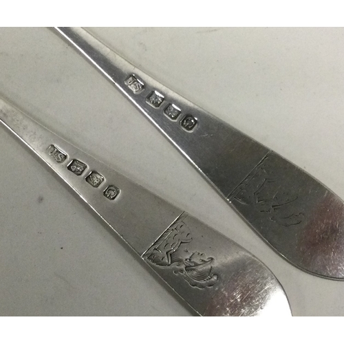 43 - DUBLIN: A pair of Georgian Irish silver forks with crested terminals. 1803. By ST. Approx. 98 grams.... 