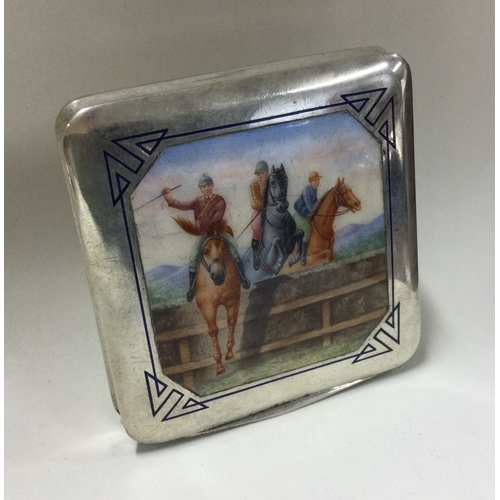 32 - A silver and enamelled cigarette case with horse racing scene. Approx. 123 grams. Est. £500 - £800.