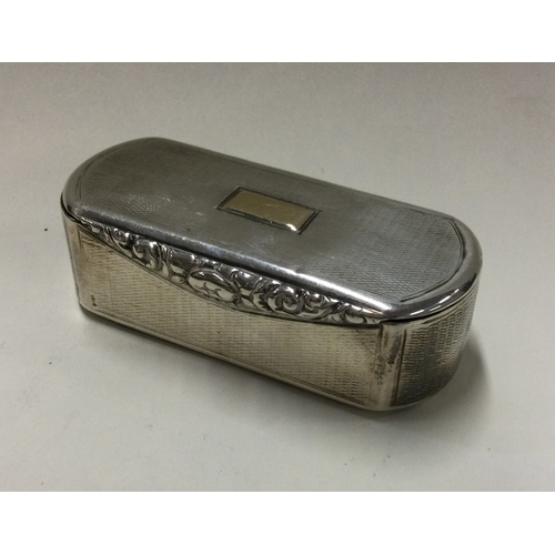 65 - A George III silver snuff box. London 1824. By Thomas Pepper. Approx. 68 grams. Est. £120 - £150.