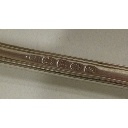 69 - PAUL STORR: A heavy silver spoon. London 1816. Approx. 44 grams. Est. £100 - £150.