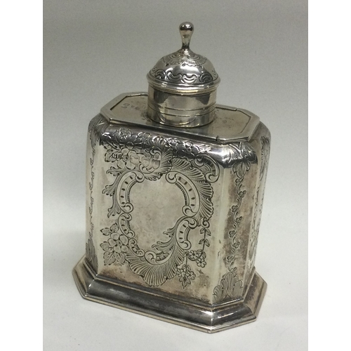 1 - A good Georgian style silver tea caddy. London. Approx. 146 grams. Est. £100 - £150.