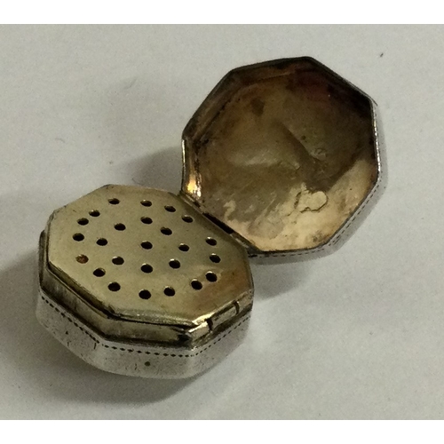 108 - A George III octagonal silver vinaigrette. Birmingham 1801. By Samuel Pemberton. Approx. 7 grams. Es... 