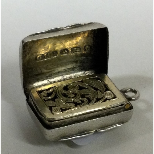 117 - A Victorian engraved novelty silver vinaigrette. Birmingham 1879. By George Unite. Approx. 6 grams. ... 