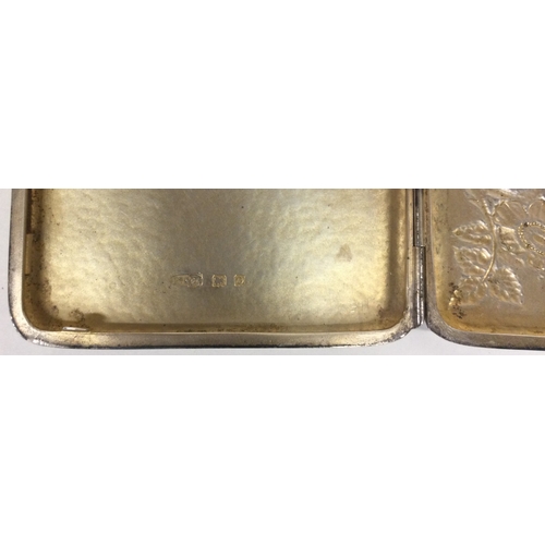 176 - A fine chased silver cigarette by Ramsden and Carr. London 1909.  Approx. 101 grams. Est. £800 - £10... 