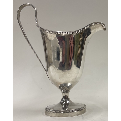 271 - A George III silver jug with beaded border. London 1781. By William Bennett. Approx. 139 grams. Est.... 