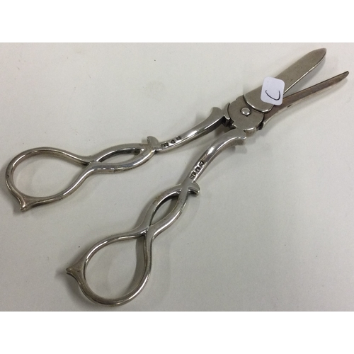 300C - A decorative pair of Victorian silver grape scissors. Birmingham 1859. By John Gilbert. Approx. 70 g... 