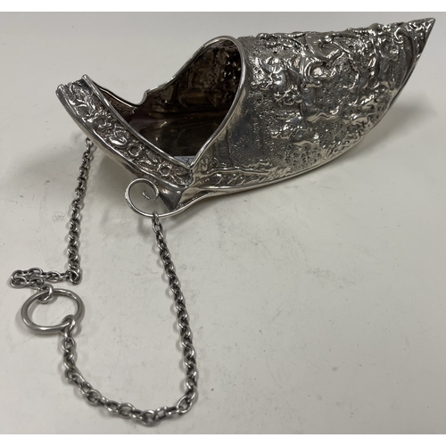 48 - OF EQUESTRIAN INTEREST: A large and rare silver shoe. CHESTER 1902. By George Nathan and Ridley Haye... 