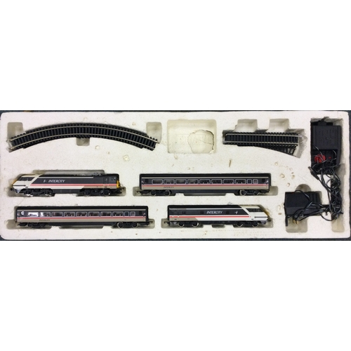 240 - HORNBY: An Intercity 225 train set. Est. £20 - £30.