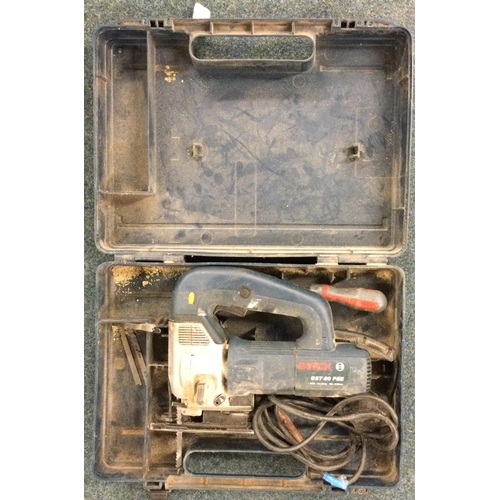 847 - A Bosch jigsaw tool. Est. £10 - £20.