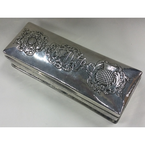 211 - OMAR RAMSDEN: A good quality large silver presentation casket. London 1912. Approx. 994 grams gross ... 