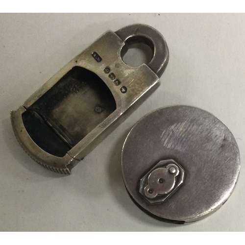 368 - A novelty Victorian silver vesta case in the form of a padlock. Birmingham 1876. Approx. 12 grams. E... 