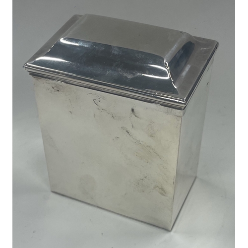 405 - An18th Century George III silver hinged tea caddy. Marked with lion, leopard and maker to base and p... 