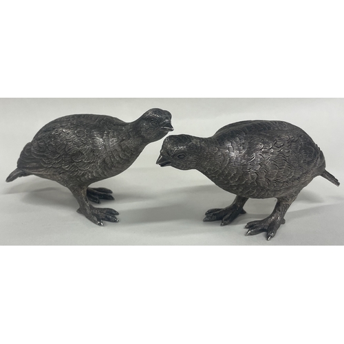 59 - A fine pair of silver partridges of textured design. London 1966. By Richard Comyns. Approx. 443 gra... 