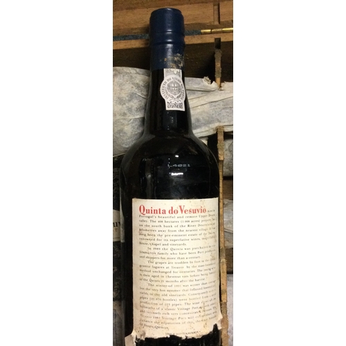 1245 - Five x 75cl bottles of Quinta Do Vesuvio Vintage Port 1991. Bottled 1993. In original case. Est. £80... 