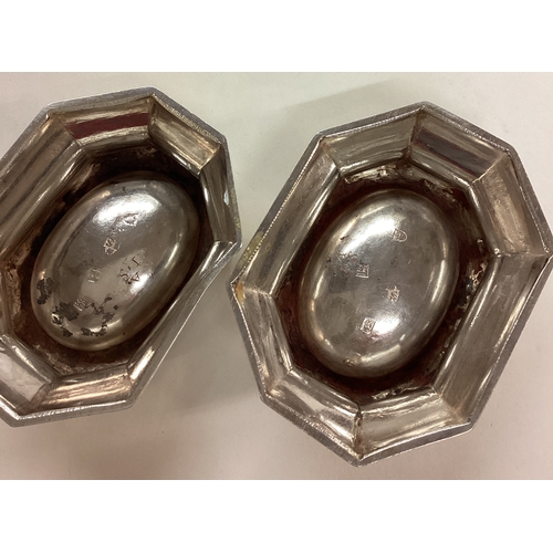 125 - A pair of George II octagonal silver salts. London 1732. By James Smith. Approx. 115 grams. Est. £30... 