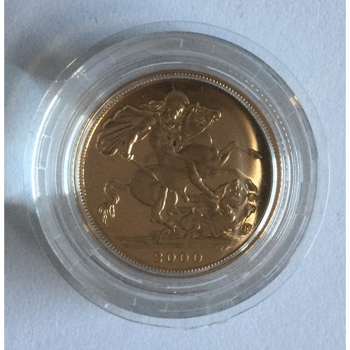 1284 - A 2000 gold sovereign. Est. £320 - £350.