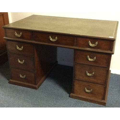 1319 - A fine quality Georgian mahogany twin pedestal desk with leather top and brass handles. Est. £300 - ... 