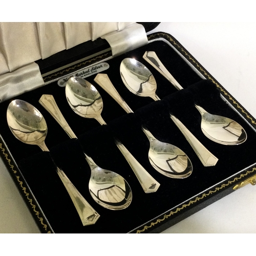 152 - A boxed set of six silver handled coffee spoons. Birmingham. Approx. 42 grams. Est. £20 - £30.