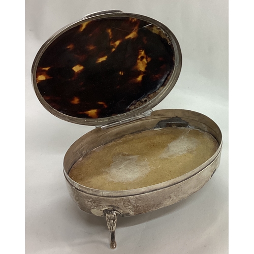 29 - A silver and tortoiseshell jewellery box. London 1906. By William Comyns. Approx. 129 grams of gross... 