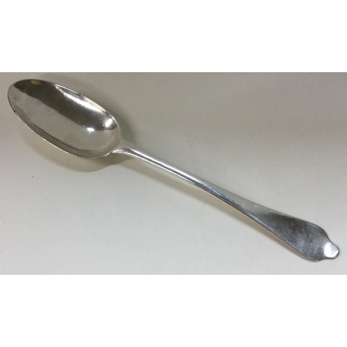 447 - An early Queen Anne silver rat tail triffid spoon. London 1701. By Stephen Coleman. Approx. 65 grams... 