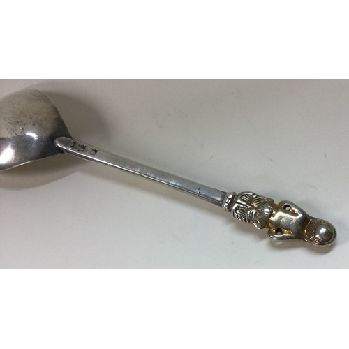 450 - BARNSTAPLE: An early silver Apostle spoon. Circa 1630. Est. £1200 - £1500.