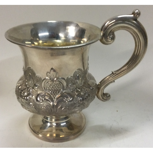 482 - A good quality cased William IV silver mug. London 1837. By George Frederick Pinnell. Approx. 129 gr... 