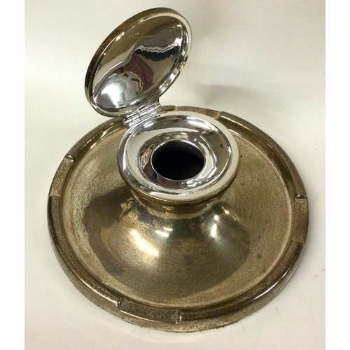 514 - A large silver capstan shaped inkwell. Birmingham. Approx. 1000 grams. Est. £50 - £80.