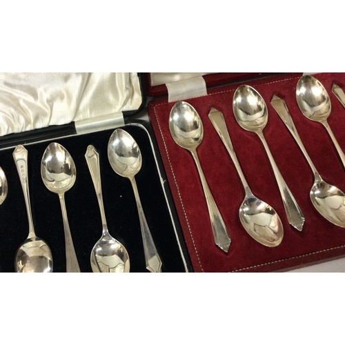 528 - Two cased sets of six silver teaspoons. London. Approx. 130 grams. Est. £50 - £80.