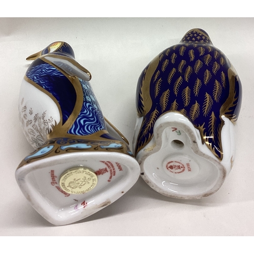 606 - Two Royal Crown Derby penguins. Est. £20 - £30.