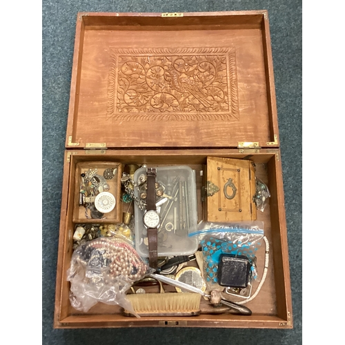 672 - A box containing watches, costume jewellery etc. Est. £20 - £30.